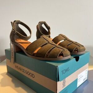 TOMS Women’s Military Olive Kid Suede Jaclyn Fisherman Heels - Size 8